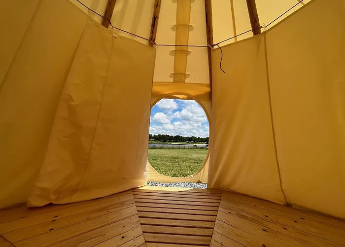 Les Logements Insolites De La Base Nautique