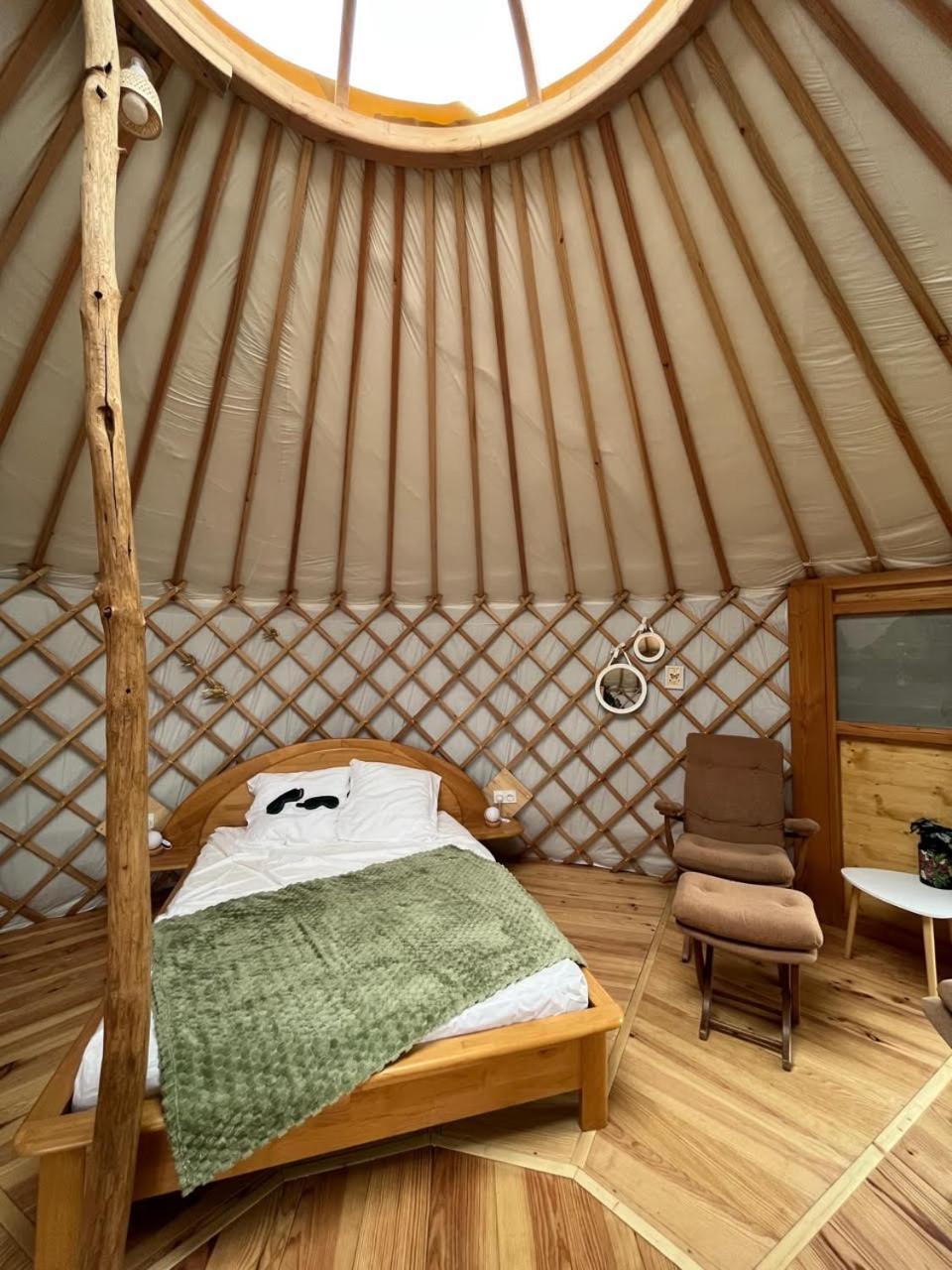 Les Insolites De La Base Nautique Lodge *