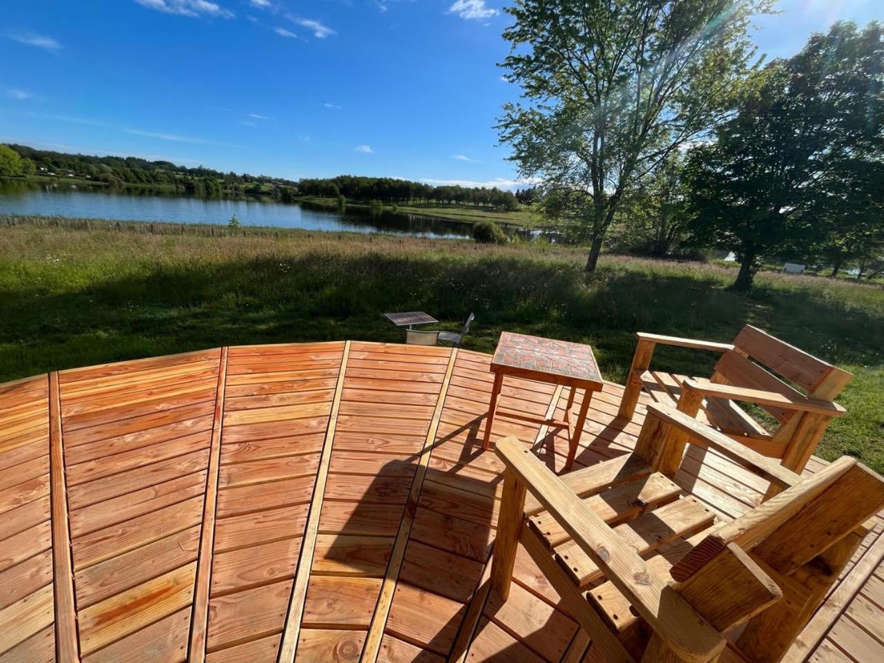 Les Insolites De La Base Nautique Verneuil (Charente)